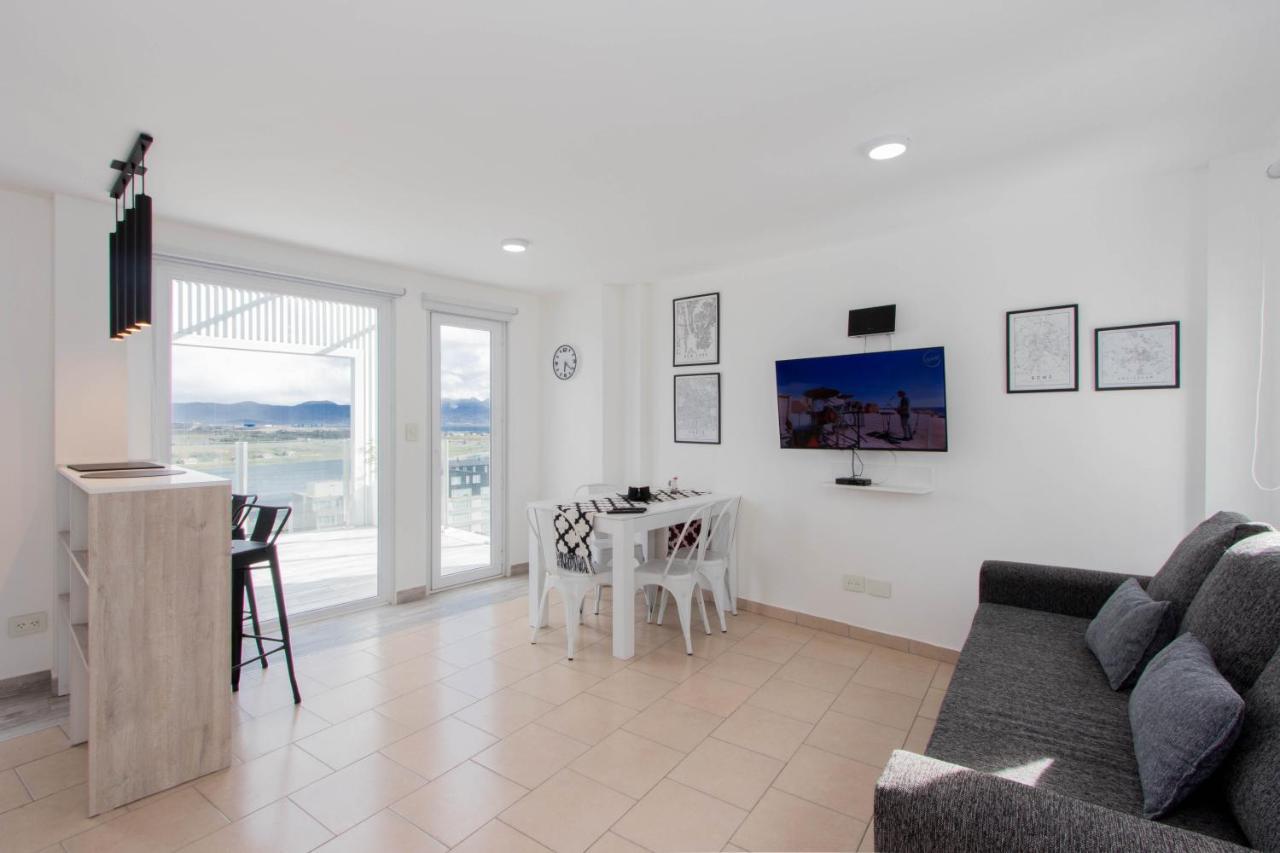 Infinity Sky 2 Apartment อูซัวยา ภายนอก รูปภาพ
