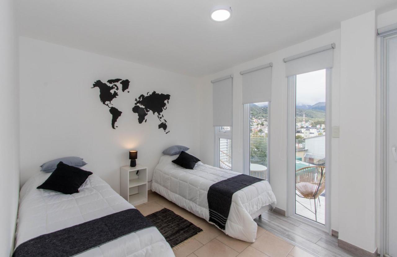 Infinity Sky 2 Apartment อูซัวยา ภายนอก รูปภาพ
