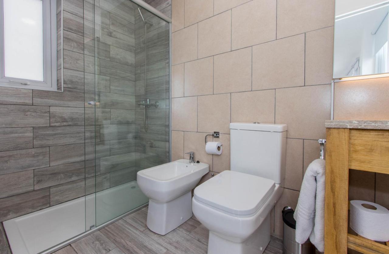 Infinity Sky 2 Apartment อูซัวยา ภายนอก รูปภาพ
